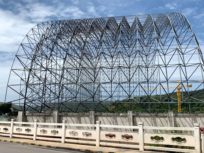 华蓥山寨矿储煤棚网架